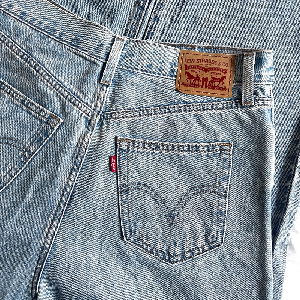 Levi’s Ribcage Straight Jeans